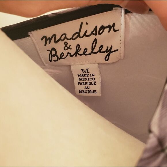 MADISON & BERKELEY marbled black swirl print lace up bodysuit M - Picture 8 of 11